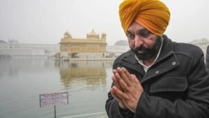 श्री अकाल तख्त साहिब के समक्ष पेश हुए CM भगवंत मान, नंगे पांव जाप करते हुए नतमस्तक