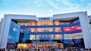 विवादों में घिरा चंडीगढ़ का Elante Mall , फूड कोर्ट के खाने में मिली सुंडी