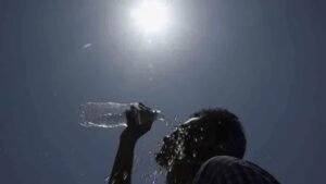 उत्तर भारत में भीषण गर्मी का कहर: तापमान 45°C तक, 12 राज्यों में बारिश-आंधी का अलर्ट