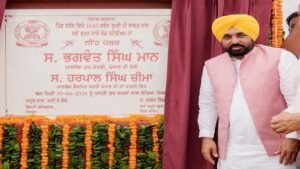 मुख्यमंत्री Bhagwant Singh Mann  ने 14.63 करोड़ रुपये के खेल स्टेडियम का शिलान्यास किया ताकि युवाओं की ऊर्जा को सही दिशा दी जा सके