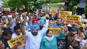 1984 के सिख विरोधी दंगों के दोषी सज्जन कुमार को श्रद्धांजलि देने वाले भाजपा नेताओं के खिलाफ आम आदमी पार्टी ने पूरे पंजाब में किया विरोध प्रदर्शन